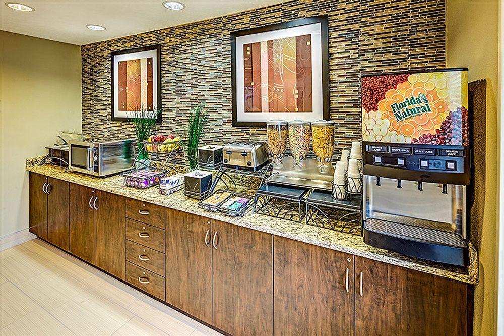 北坎顿麦克罗特客栈及套房酒店 北坎顿城 外观 照片